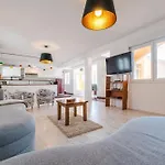Villa Manda