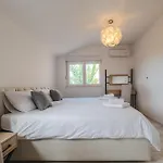 Manda Villa