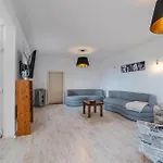 Manda Villa