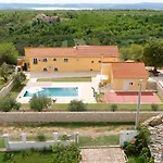 Manda Skradin
