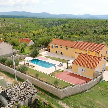 Manda Villa *